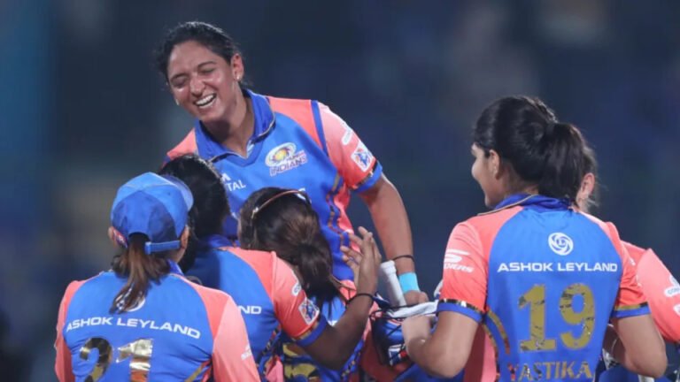 Harmanpreet Kaur’s Stunning Performance Leads Mumbai Indians to a 7 Wickets Victory