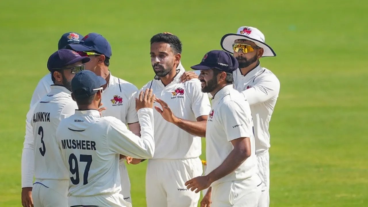 Ranji Trophy 2024: Mumbai Bowlers and Batters Dominated to Extend Lead vs Vidarbha