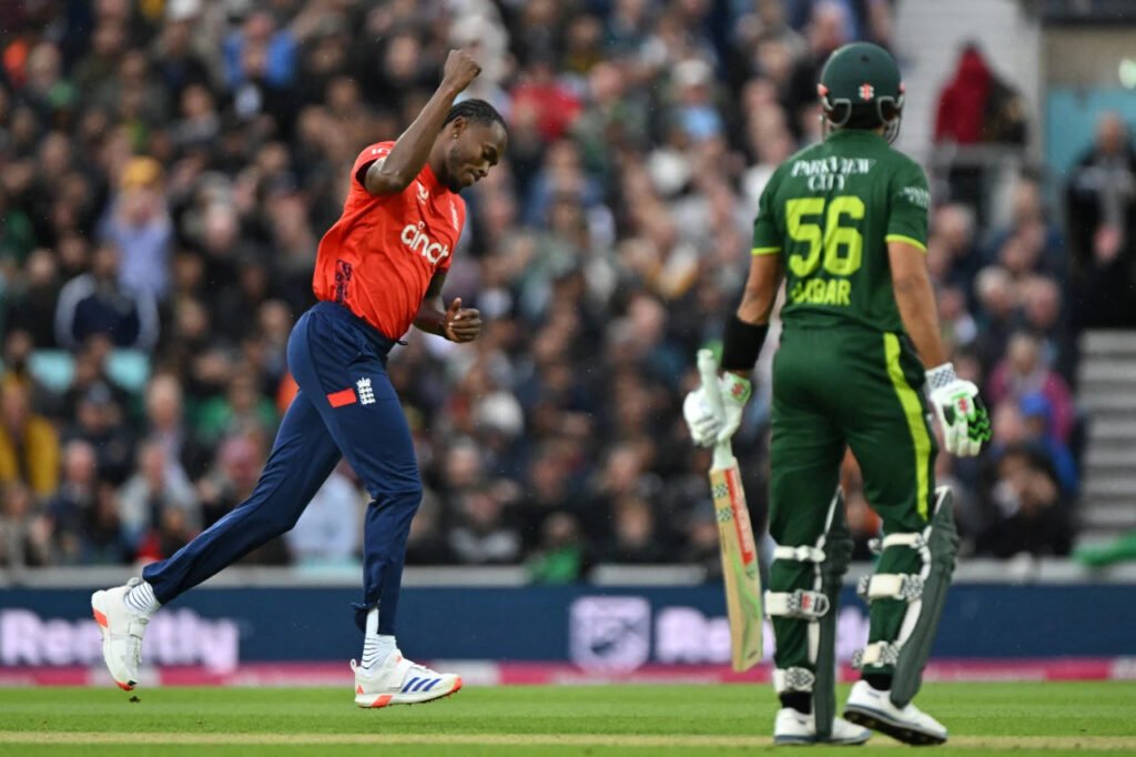 England Dominates Pakistan in Third T20I: Rashid’s Spark and Buttler, Salt’s Onslaught Secure Victory