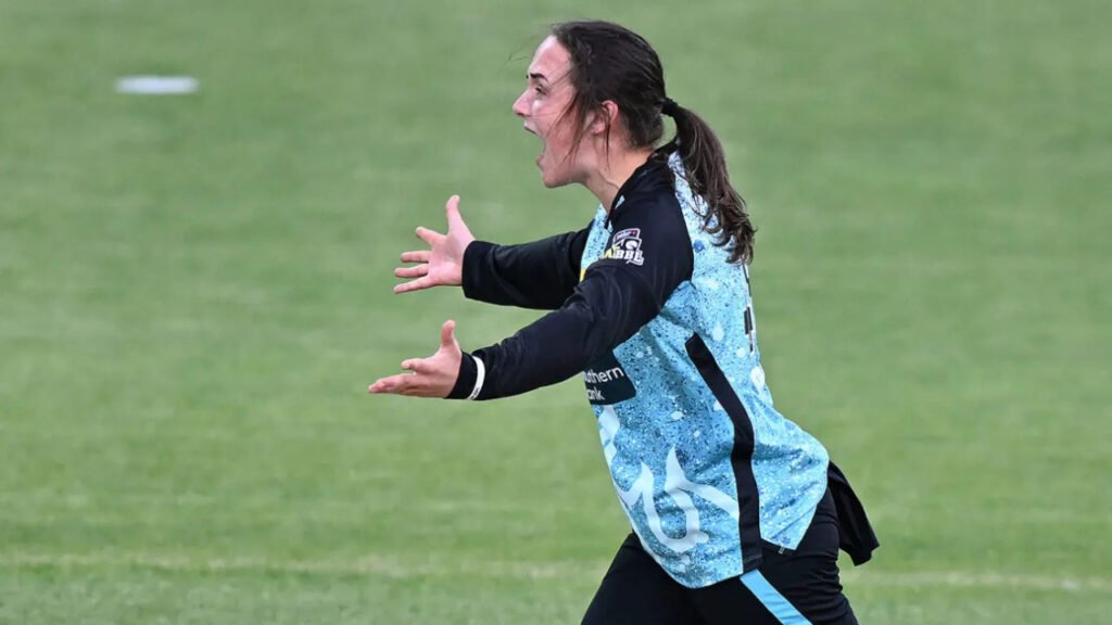 Sydney Sixers Sign Amelia Kerr: Major WBBL 2025 Move for the Glory