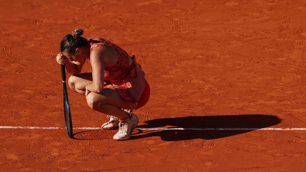 Mirra Andreeva Shocks Aryna Sabalenka to Reach First Grand Slam Semifinal at Roland Garros 2024