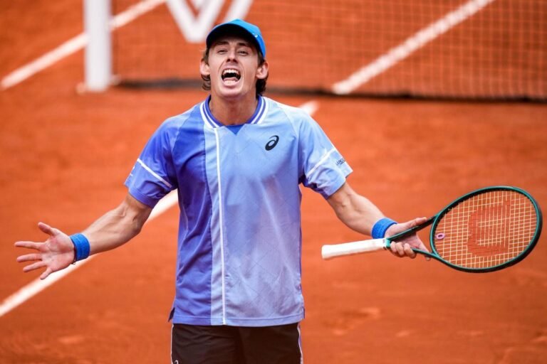 Alex de Minaur’s Exceptional Victory over Daniil Medvedev in Roland Garros 2024
