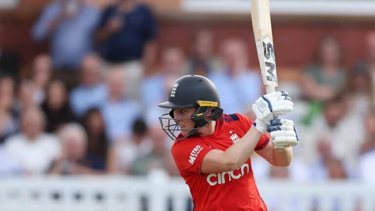 Knight Leads England to a 5-0 Sweep Over New Zealand in T20I Series