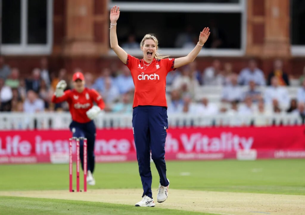 Knight Leads England to a 5-0 Sweep Over New Zealand in T20I Series