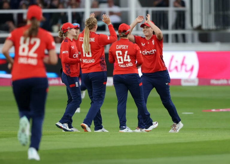 England Secures 3-0 Series Lead Over New Zealand in Thrilling T20I Match