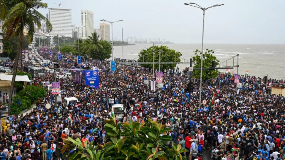 Indian Team’s Triumphant Homecoming in Mumbai: Massive Crowds, Rain, and Celebrations of T20 World Cup