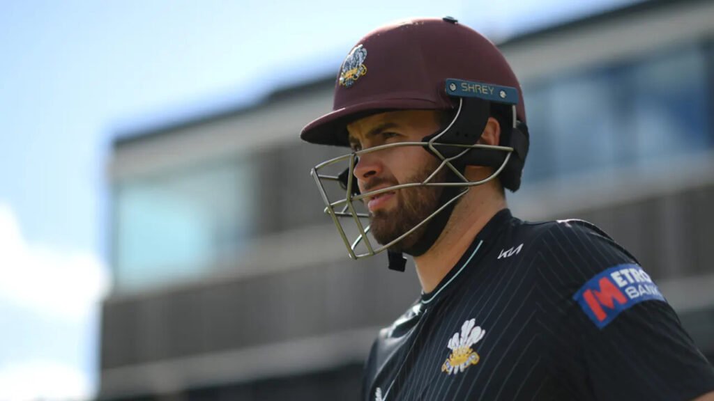 Dom Sibley’s 105 Powers Surrey to Victory – Ending Losing Streak and Impacting Leicestershire’s Knock-Out Hopes