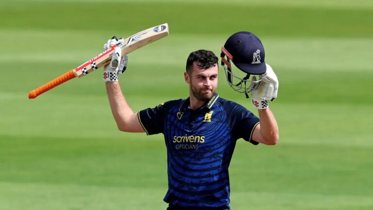 Warwickshire Triumphs by Three Runs Despite Dom Sibley’s Stunning 149 for Surrey