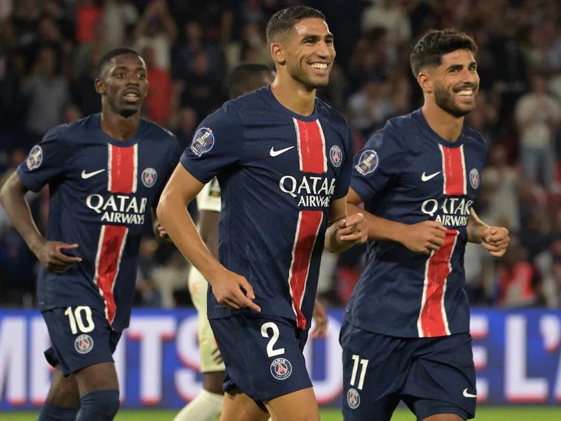 PSG Thrashes Montpellier with 6-0 Victory in Dominant Ligue 1 Performance Without Kylian Mbappe