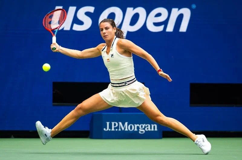 Emma Navarro Surges Past Paula Badosa to Secure Maiden Grand Slam Semi-Final at US Open 2024